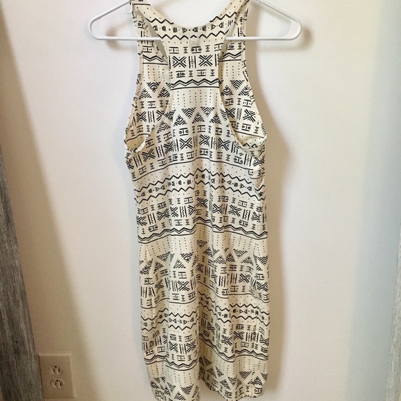 Billabong Aztec Bodycon Dress | Designers Closet | - Picture 4 of 4
